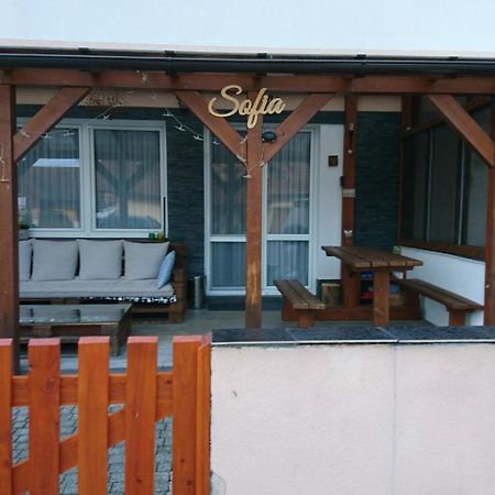 Apartman Sofia Veľký Slavkov Exterior foto